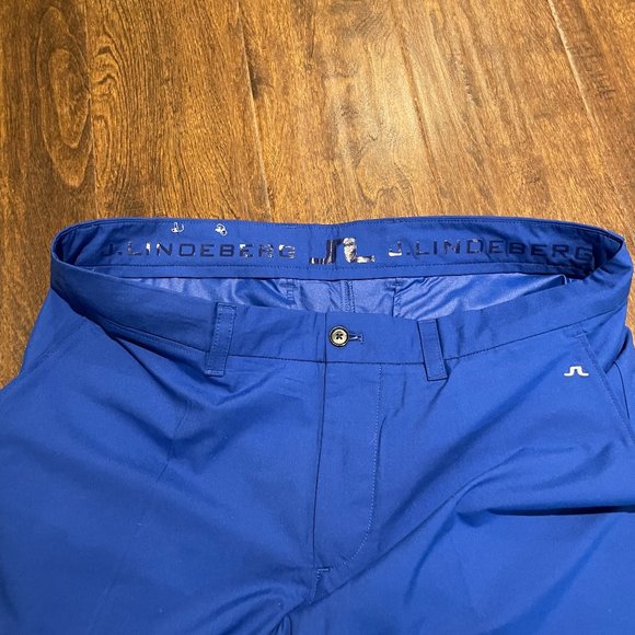 J Lindeberg Golf Shorts - Size 34 - Picture 3 of 4